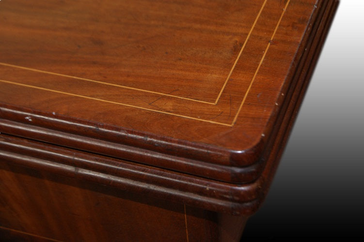 Bellissimo tavolino da gioco francese stile Carlo X in legno di mogano