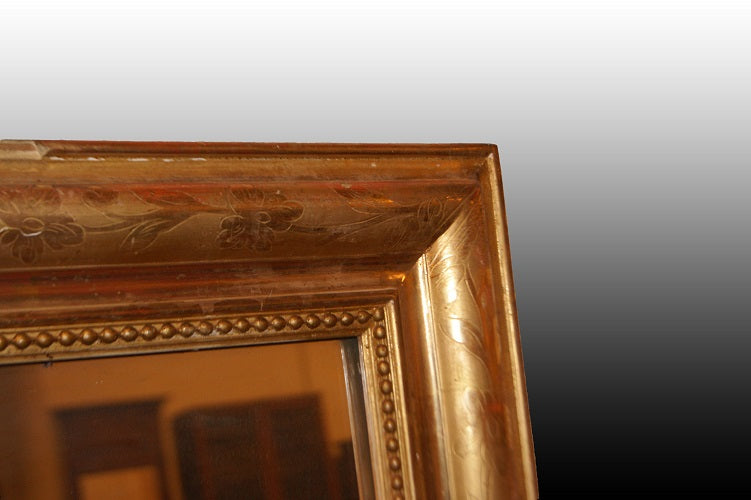 Grande specchiera francese stile Luigi XVI in legno dorato