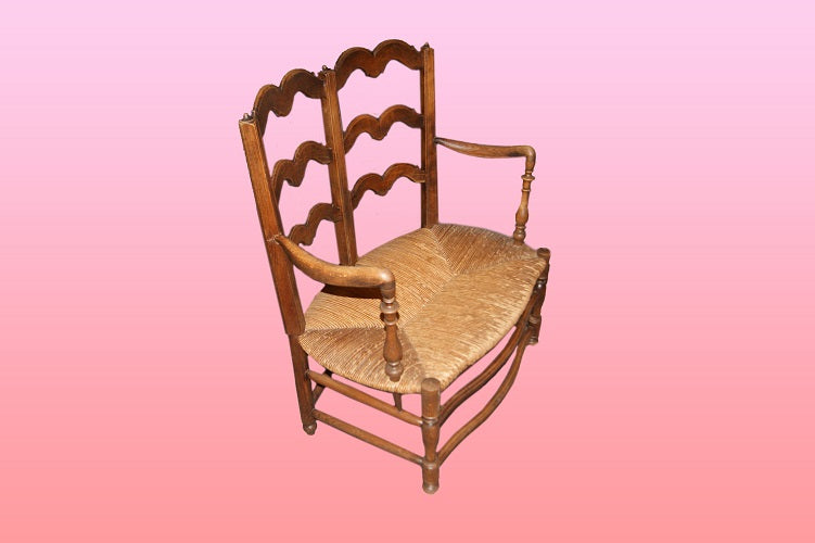 Divanetto provenzale di fine 1800 con seduta incannata