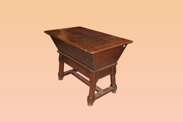 Small French sideboard from the 1800s in walnut wood