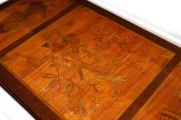 Early 19th century French Louis XVI style game table in walnut and mahogany