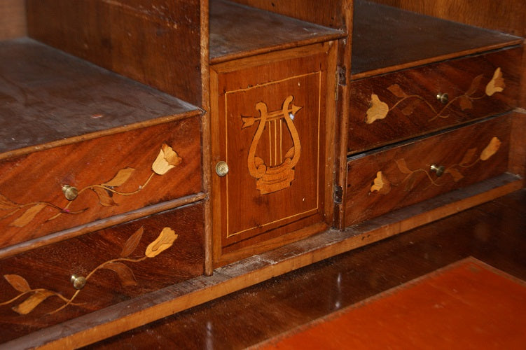 Bellissimo secretaire olandese di inizio 1800 stile Luigi XVI